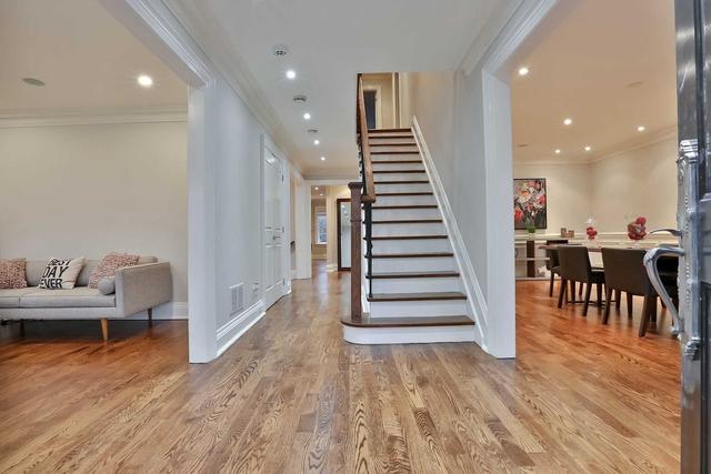 181 Ridley Blvd, House detached with 5 bedrooms, 5 bathrooms and 6 parking in Toronto ON | Image 33