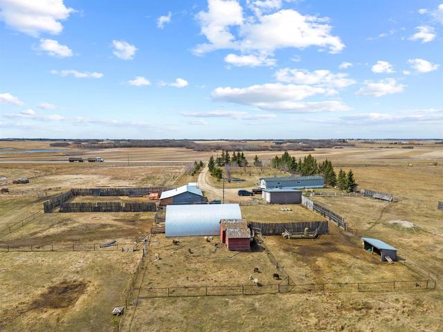 48057 Highway 21, House detached with 3 bedrooms, 2 bathrooms and null parking in Camrose County AB | Image 9
