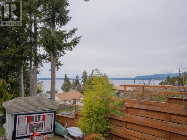 6929 Retaskit Crt, House detached with 5 bedrooms, 4 bathrooms and 2 parking in Powell River BC | Image 53
