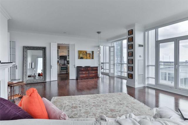 ph05 - 763 Bay St, Condo with 2 bedrooms, 3 bathrooms and 3 parking in Toronto ON | Image 40