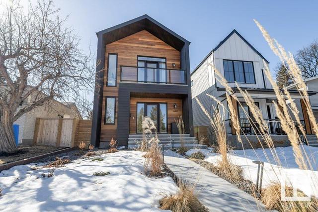 14331 47 Av Nw, House detached with 4 bedrooms, 3 bathrooms and null parking in Edmonton AB | Image 2
