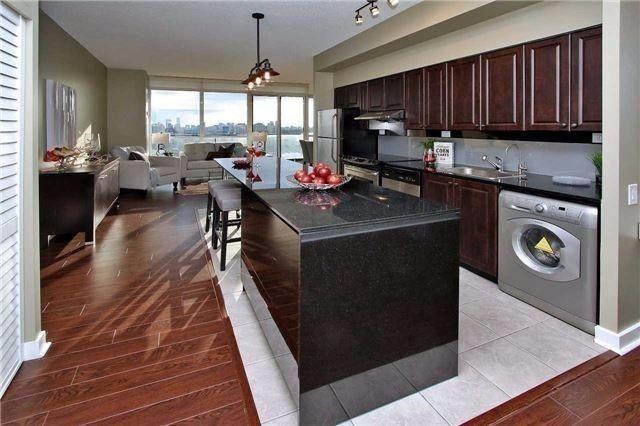 3105 - 33 Singer Crt, Condo with 2 bedrooms, 2 bathrooms and 1 parking in Toronto ON | Image 3