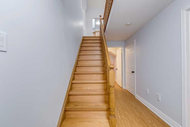 4366 Latimer Cres, House detached with 2 bedrooms, 3 bathrooms and 6 parking in Burlington ON | Image 24