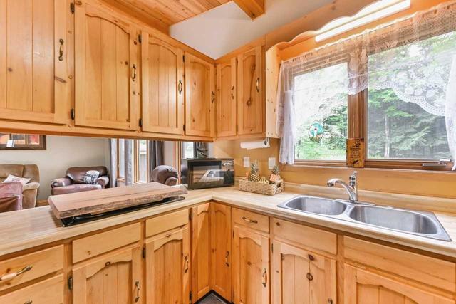 7275 Road 506, House detached with 3 bedrooms, 2 bathrooms and 10 parking in North Frontenac ON | Image 3