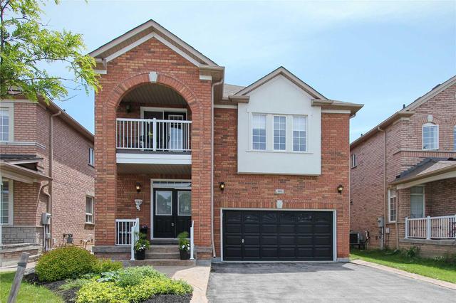 3892 Oland Dr, House detached with 3 bedrooms, 3 bathrooms and 2 parking in Mississauga ON | Image 1