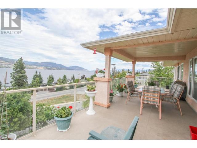 312 Uplands Drive, House detached with 4 bedrooms, 4 bathrooms and 8 parking in Kelowna BC | Image 17