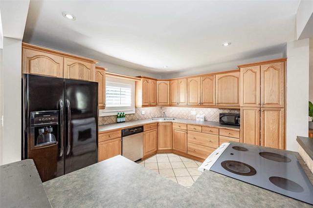 41 Bonita Dr, House detached with 2 bedrooms, 2 bathrooms and 6 parking in Hamilton ON | Image 7
