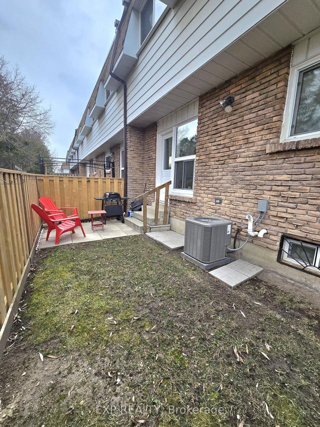27 - 730 Cedar St, Townhouse with 3 bedrooms, 2 bathrooms and 1 parking in Oshawa ON | Image 27