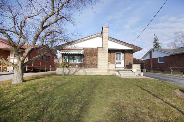 81 Prospect St, House detached with 3 bedrooms, 2 bathrooms and 6 parking in Clarington ON | Image 1