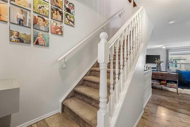 104 Mt Aberdeen Manor Se, Home with 3 bedrooms, 1 bathrooms and 1 parking in Calgary AB | Image 27