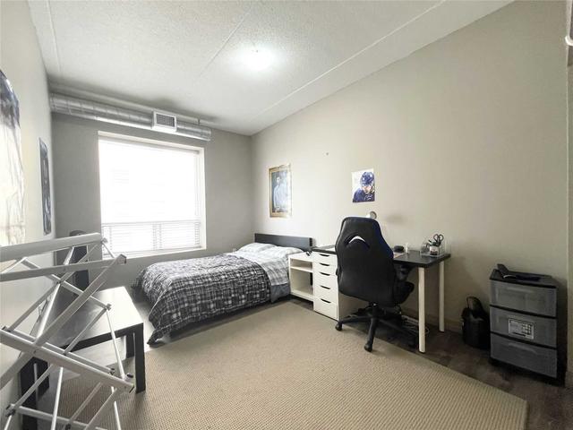 903 - 8 Hickory St W, Condo with 5 bedrooms, 5 bathrooms and 0 parking in Waterloo ON | Image 10