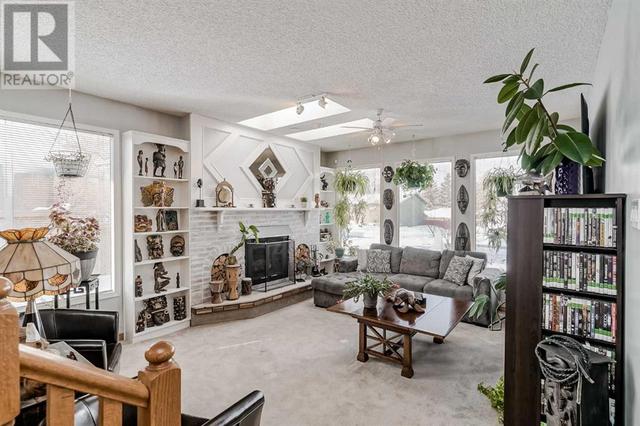 1968 Cottonwood Crescent Se, House detached with 4 bedrooms, 2 bathrooms and 4 parking in Calgary AB | Image 6