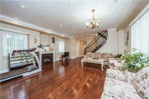18 Corvette Ave, House detached with 5 bedrooms, 5 bathrooms and 2 parking in Toronto ON | Image 6