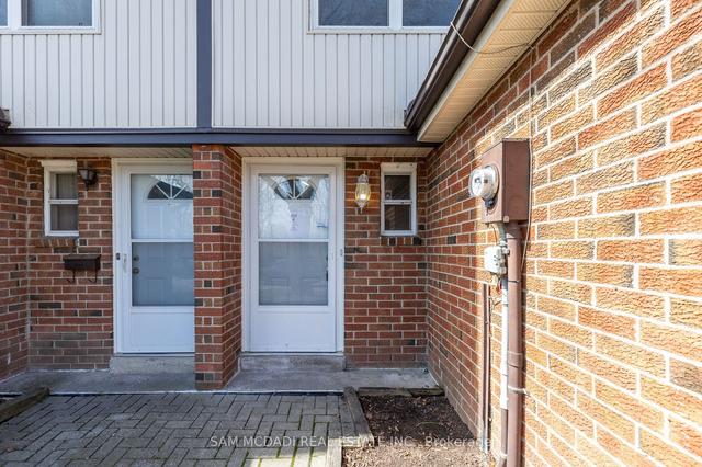 25 - 235 Bronte St S, Townhouse with 3 bedrooms, 2 bathrooms and 2 parking in Milton ON | Image 23