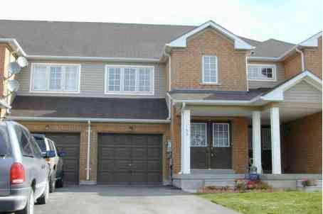 166 Billingsley Cres, House attached with 3 bedrooms, 3 bathrooms and 2 parking in Markham ON | Image 1
