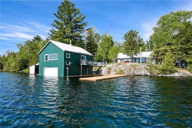 856 - 194 Lake Temagami Island W, House detached with 2 bedrooms, 1 bathrooms and null parking in Temagami ON | Image 1