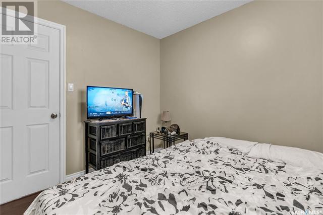 74 Dominion Crescent, House detached with 4 bedrooms, 2 bathrooms and null parking in Saskatoon SK | Image 24
