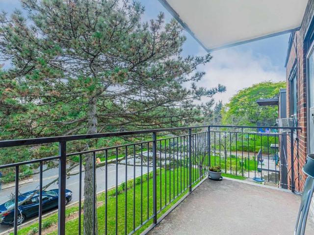 5 - 4 Fraserwood Ave, House detached with 3 bedrooms, 1 bathrooms and 1 parking in Toronto ON | Image 11