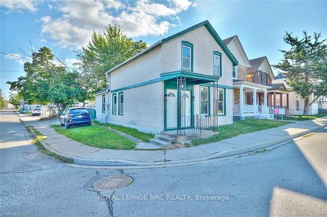 58 Court St, House detached with 2 bedrooms, 2 bathrooms and 2 parking in St. Catharines ON | Image 5