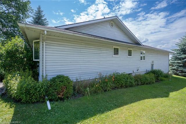 750 Palace Road, House detached with 3 bedrooms, 2 bathrooms and 8 parking in Greater Napanee ON | Image 45