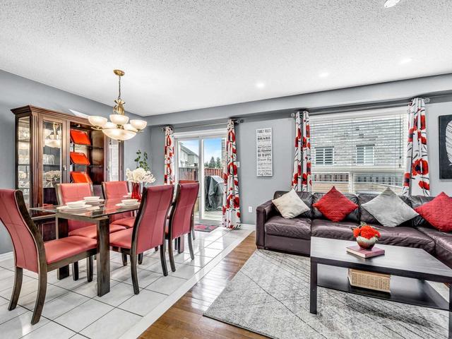 17 Olivette Lane, House attached with 3 bedrooms, 4 bathrooms and 3 parking in Brampton ON | Image 7