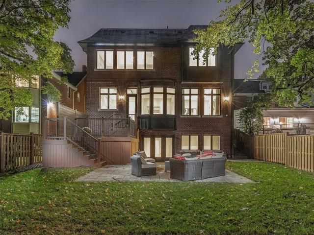 111 St Leonards Ave, House detached with 4 bedrooms, 7 bathrooms and 3 parking in Toronto ON | Image 19