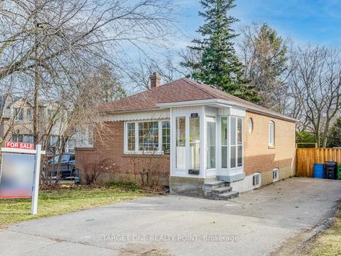 237 Willowdale Ave, House detached with 3 bedrooms, 2 bathrooms and 5 parking in Toronto ON | Card Image