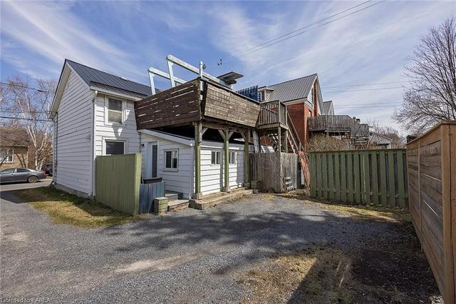 102 Main Street, House semidetached with 2 bedrooms, 1 bathrooms and 2 parking in Kingston ON | Image 27