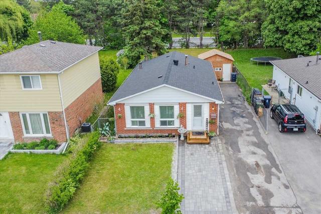 33 Gemshaw Cres, House detached with 3 bedrooms, 3 bathrooms and 4 parking in Toronto ON | Image 38