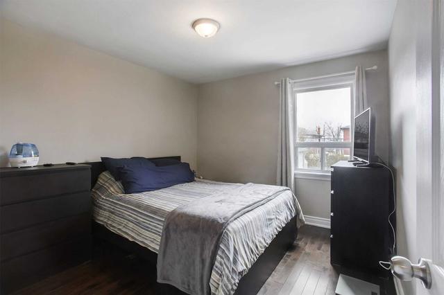670 Pharmacy Ave, House detached with 2 bedrooms, 2 bathrooms and 4 parking in Toronto ON | Image 8