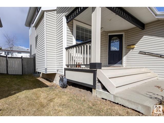 3320 40 Av Nw, House detached with 4 bedrooms, 2 bathrooms and 4 parking in Edmonton AB | Image 4