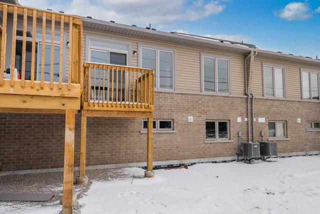 10 - 17 Lakewood Cres, Townhouse with 2 bedrooms, 2 bathrooms and 2 parking in Kawartha Lakes ON | Image 22