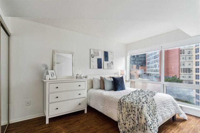 605 - 1001 Bay St, Condo with 1 bedrooms, 1 bathrooms and 0 parking in Toronto ON | Image 14