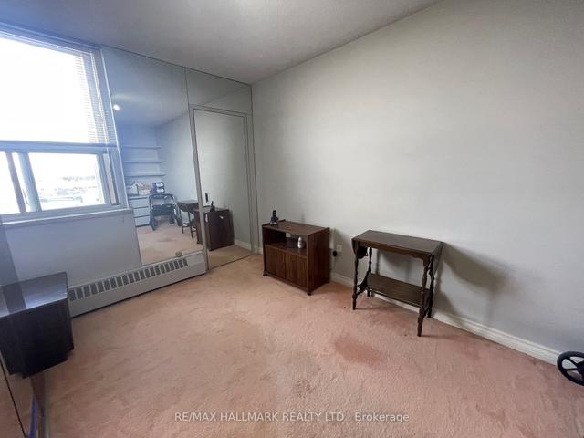 1806 - 1455 Lawrence Ave W, Condo with 3 bedrooms, 2 bathrooms and 1 parking in Toronto ON | Image 6