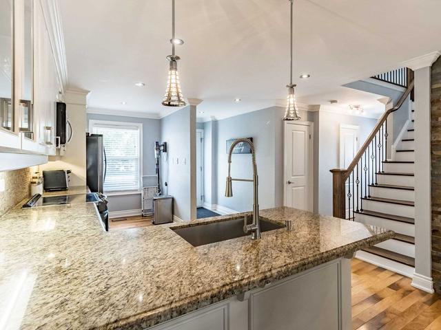2213 Council Ring Rd, House semidetached with 4 bedrooms, 3 bathrooms and 5 parking in Mississauga ON | Image 26