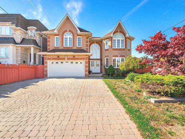 72 Westbourne Ave, House detached with 4 bedrooms, 5 bathrooms and 6 parking in Toronto ON | Card Image