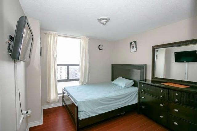 2302 - 18 Knightsbridge Rd, Condo with 3 bedrooms, 2 bathrooms and 1 parking in Brampton ON | Image 8
