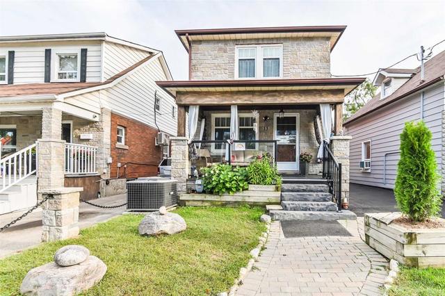 13 Lippincott St W, House detached with 3 bedrooms, 3 bathrooms and 4 parking in Toronto ON | Image 34
