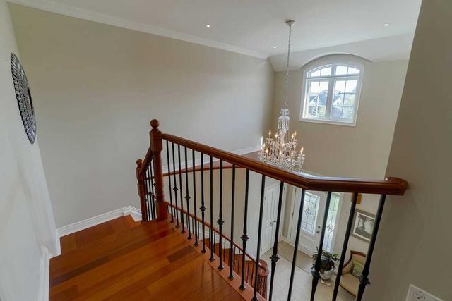 2161 Whitworth Dr, House detached with 3 bedrooms, 4 bathrooms and 3.5 parking in Oakville ON | Image 10
