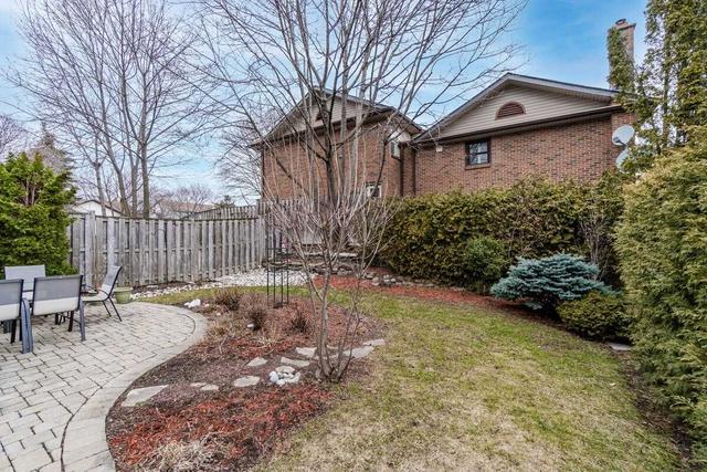 4218 Jefton Cres, House semidetached with 3 bedrooms, 3 bathrooms and 4 parking in Mississauga ON | Image 18