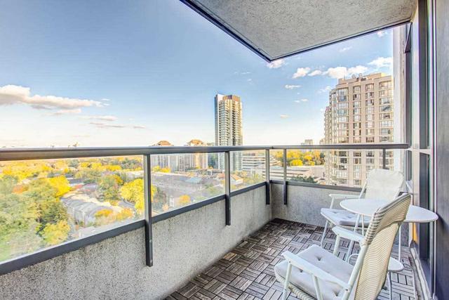 1806 - 35 Hollywood Ave, Condo with 2 bedrooms, 2 bathrooms and 1 parking in Toronto ON | Image 6