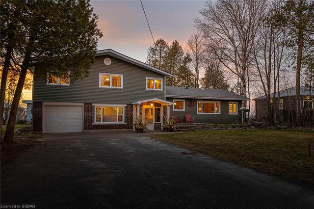 2477 Champlain Road, House detached with 3 bedrooms, 2 bathrooms and 11 parking in Tiny ON | Image 11
