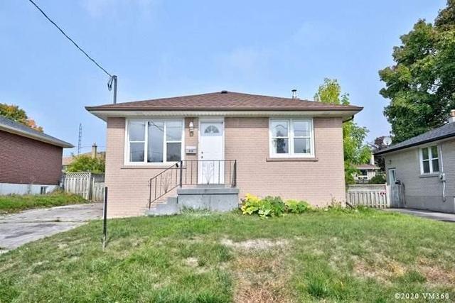 518 Phillip Murray Ave, House detached with 3 bedrooms, 2 bathrooms and 6 parking in Oshawa ON | Image 1