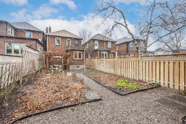 20 Shields Ave, House detached with 3 bedrooms, 3 bathrooms and 1 parking in Toronto ON | Image 25