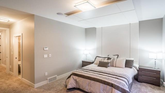 2223 36 Street Sw, House detached with 4 bedrooms, 3 bathrooms and 2 parking in Calgary AB | Image 21