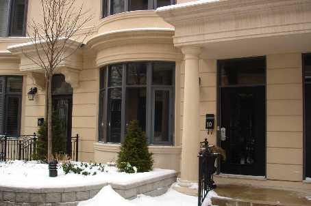 th10 - 25 Elkhorn Dr, Townhouse with 3 bedrooms, 5 bathrooms and 2 parking in Toronto ON | Image 1