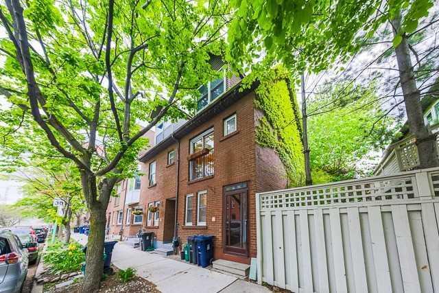5 Aitken Pl, House attached with 3 bedrooms, 2 bathrooms and 1 parking in Toronto ON | Image 18