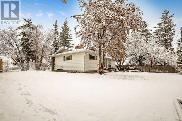 2431 Sandhurst Avenue Sw, House detached with 4 bedrooms, 2 bathrooms and 3 parking in Calgary AB | Image 31