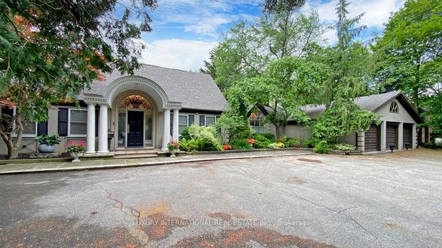 117 Northdale Rd S, House detached with 5 bedrooms, 6 bathrooms and 12 parking in Toronto ON | Image 1