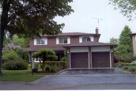 7 Acheson Blvd, House detached with 4 bedrooms, 3 bathrooms and 2 parking in Toronto ON | Image 1